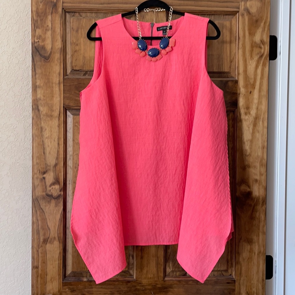 Sleeveless tunic blouse